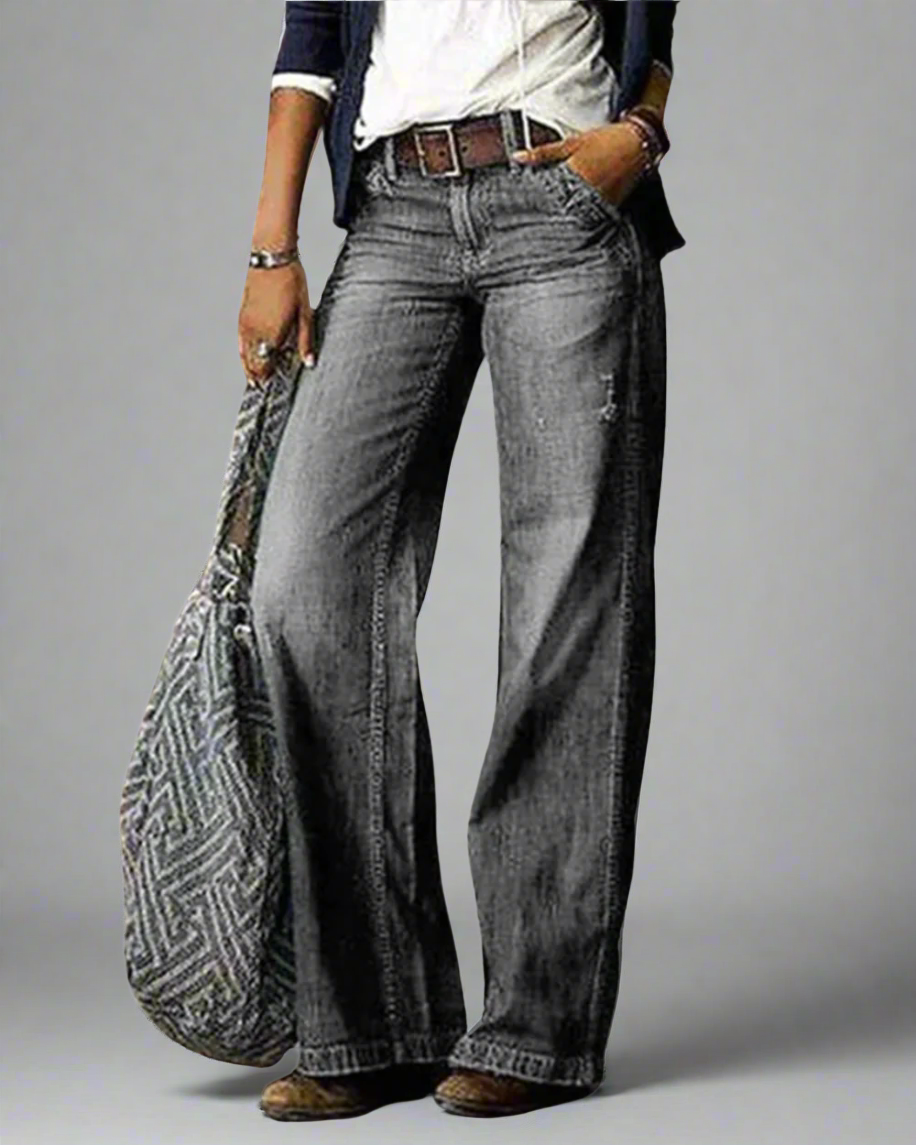 Women’s Elegant Flared Jeans