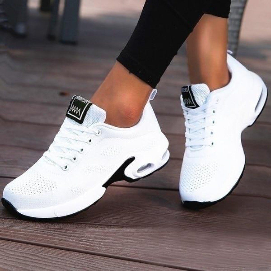 Women’s Breathable Mesh Running Sneakers